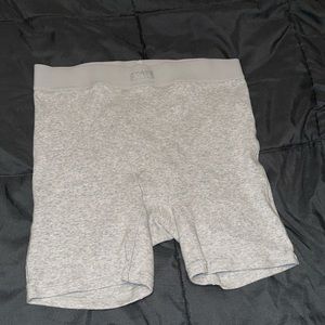 SKIMS Cotton ribbed boxer shorts never worn! Heather gray